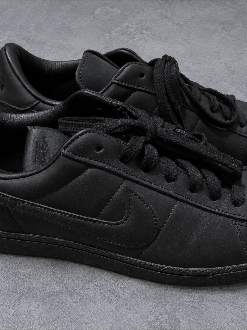 Nike x Comme Des Garçon Men’s Black Leather Low-Top Sneakers size 7.5